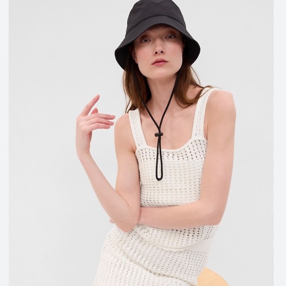 Gap crochet tank top 100% cotton
